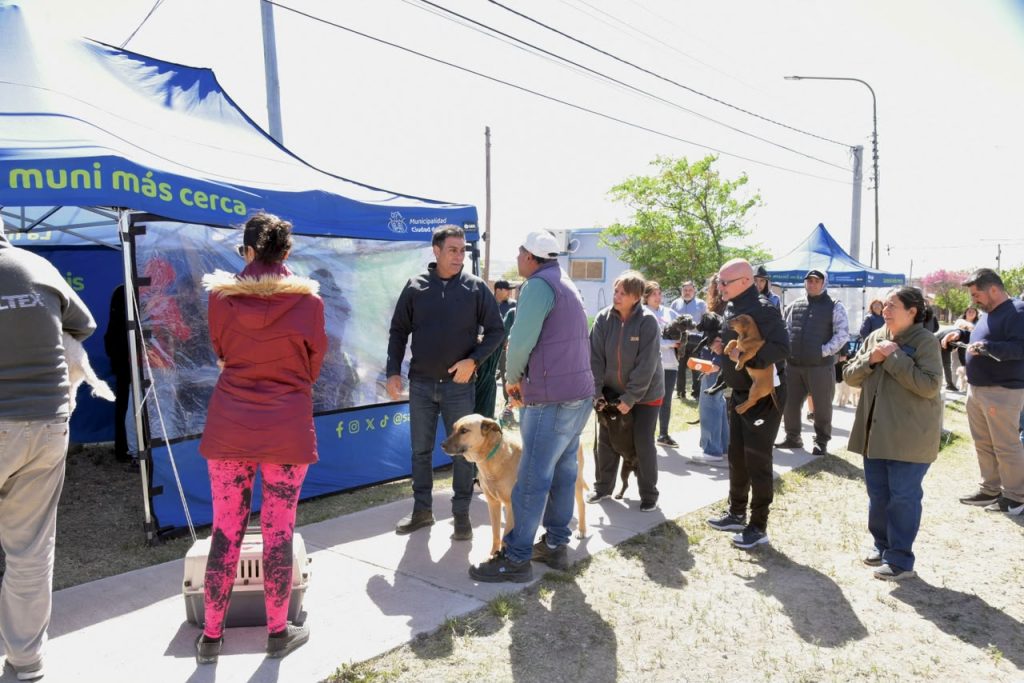 La Muni Más Cerca llegó al barrio El Lince con servicios y obras