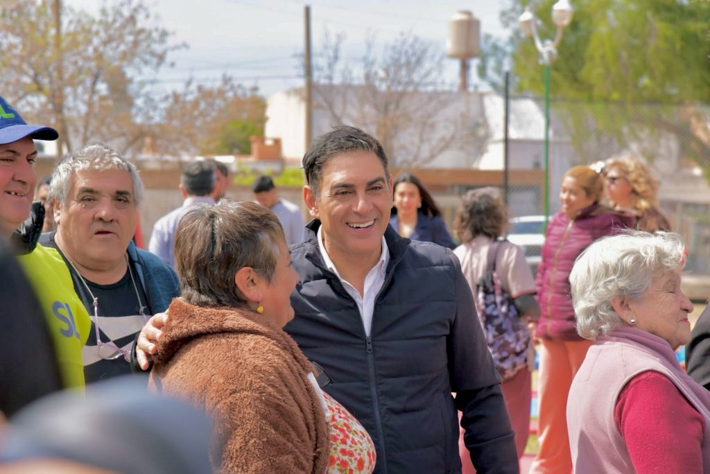 Hissa inauguró las obras de renovación integral de la plaza Maestras Puntanas del barrio AMPPyA