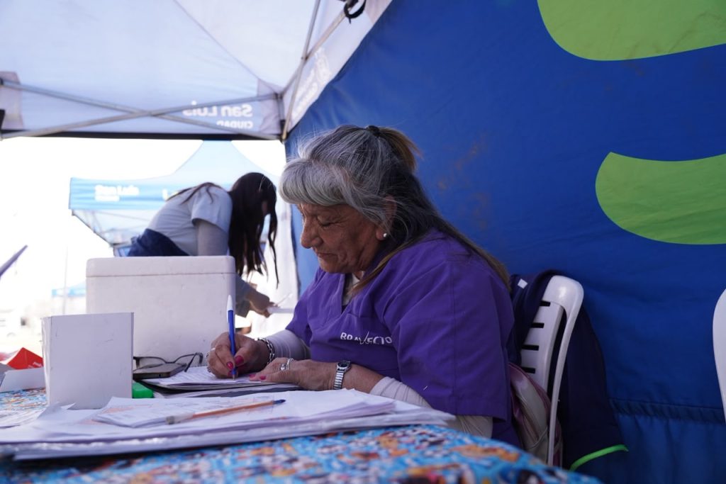 La Muni Más Cerca llegó al barrio 85 Viviendas con servicios y atenciones