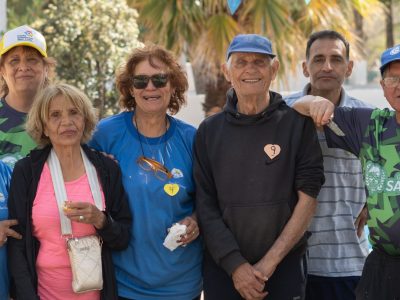 Los adultos mayores reciben la primavera con una jornada recreativa en el Polideportivo Municipal