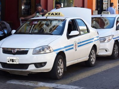 El intendente Gastón Hissa renovó por un año el subsidio para taxistas