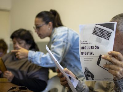 Manejo de home banking, aplicaciones, y cómo evitar ciberestafas, una propuesta para el adulto mayor