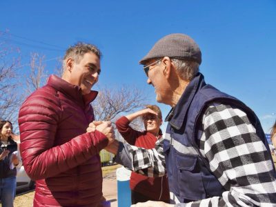 Vecinos del barrio 544  Viviendas: “El problema es la falta de conciencia con la basura”