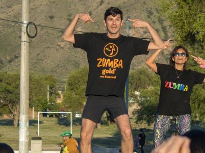 Música y zumba para cerrar un evento que promueve la salud en los barrios