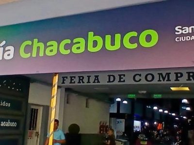 Esta semana se firman los comodatos para que los vendedores ambulantes reciban sus puestos en la Galería Chacabuco