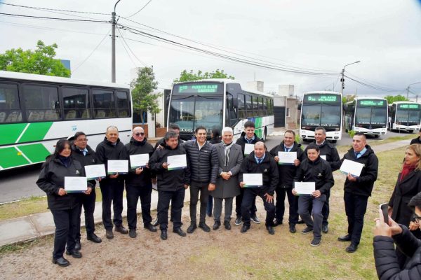 La Municipalidad incorporó otras seis unidades cero kilómetro y suma 17 colectivos nuevos en diez meses